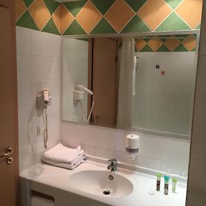 Economy Triple Room